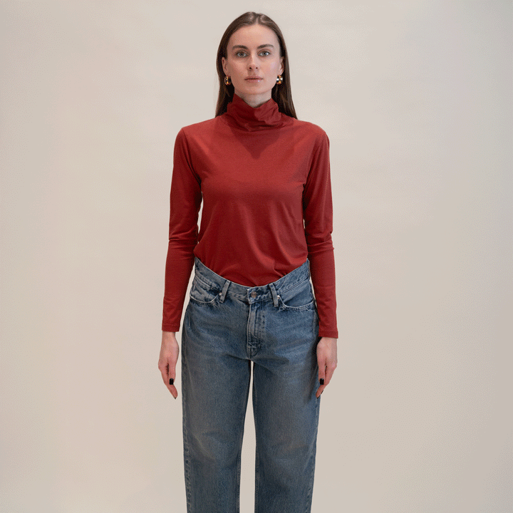 Tamio Turtleneck