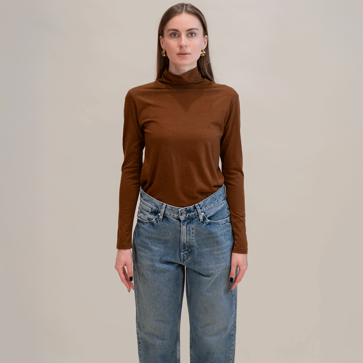 Tamio Turtleneck