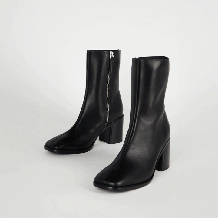 Contour Boot
