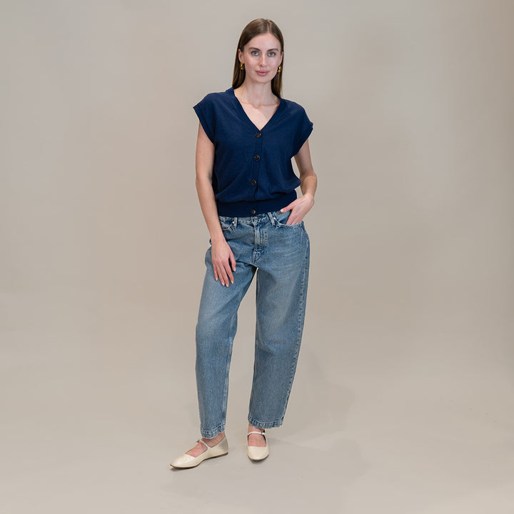 71132 Knit Vest
