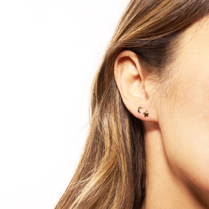 14K Mini Puffy Moon Stud