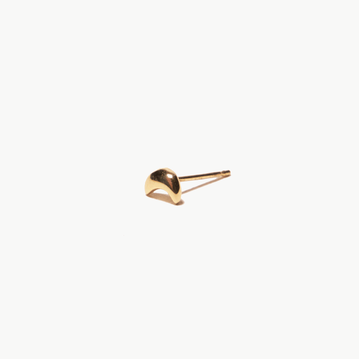 14K Mini Puffy Moon Stud