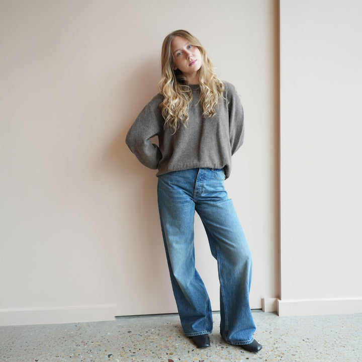 A6008 Crewneck Cropped Sweater
