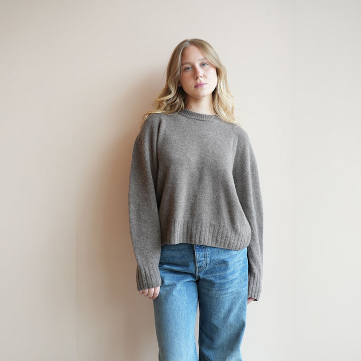 A6008 Crewneck Cropped Sweater