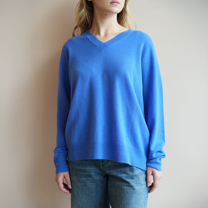 A6008 V-Neck Sweater