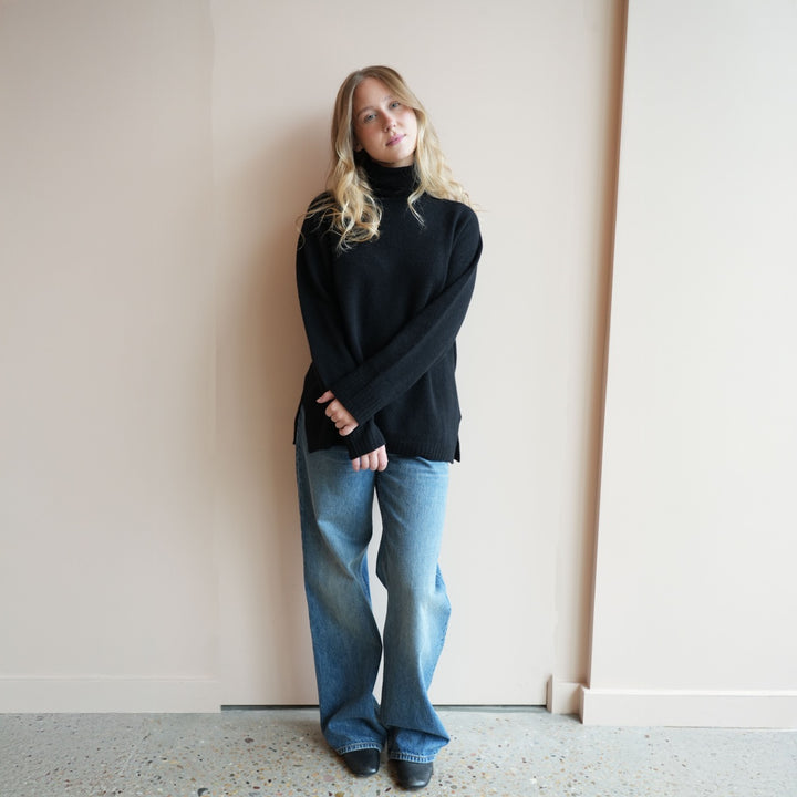 A6213 Turtleneck Sweater