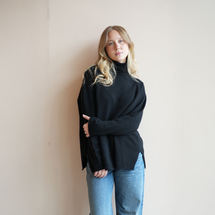 A6213 Turtleneck Sweater