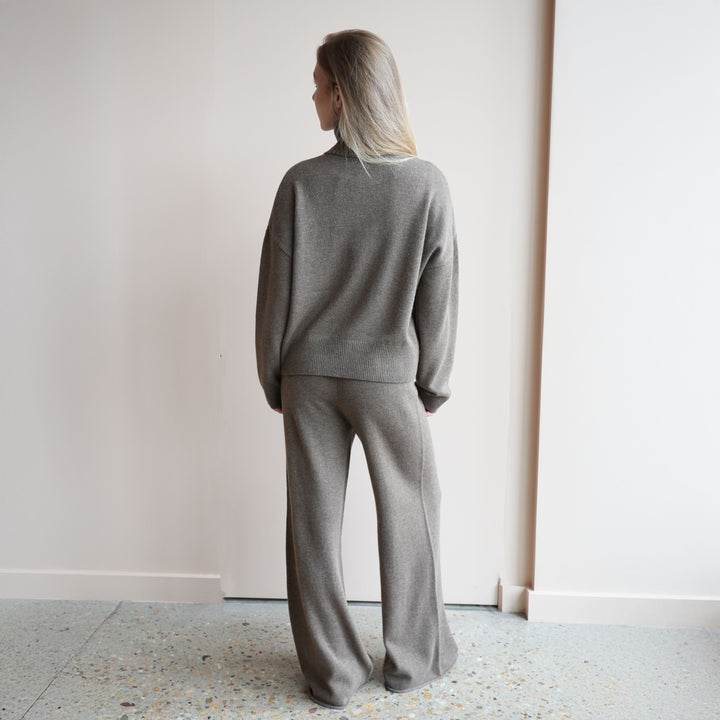 Hart Half Zip