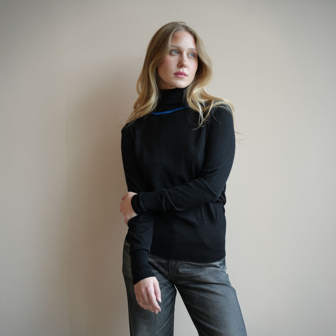 Amanda Turtleneck