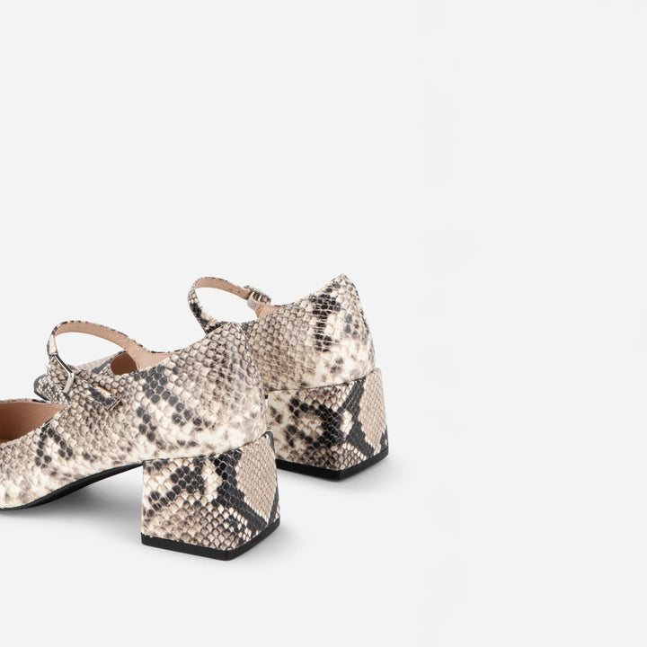 Bond Heels