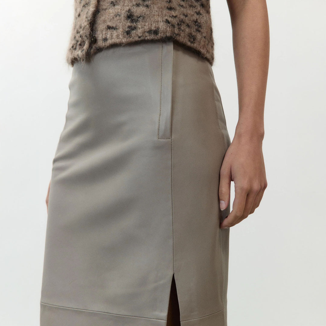 A6053 Leather Midi Skirt