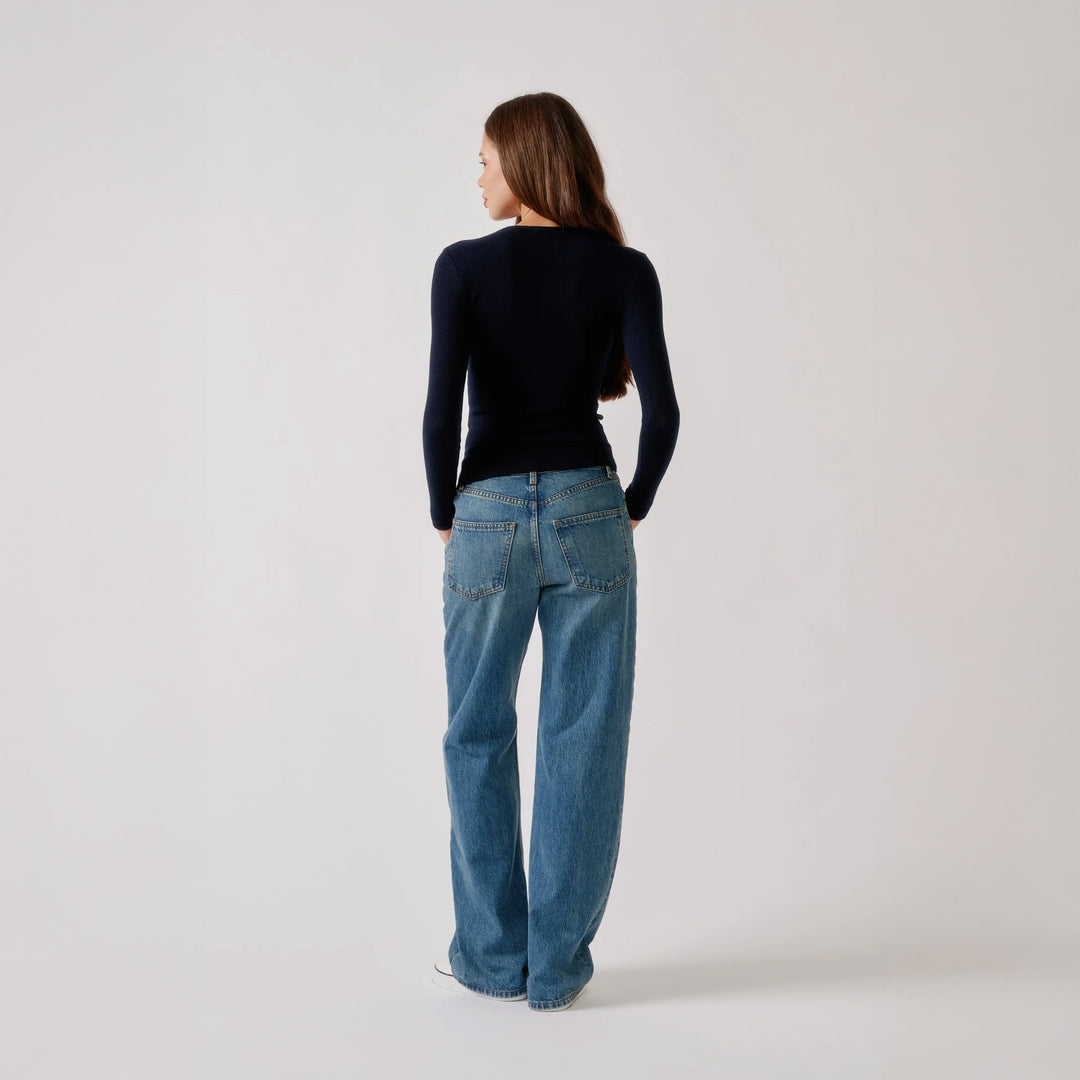 Sammy Relaxed Straight Jeans