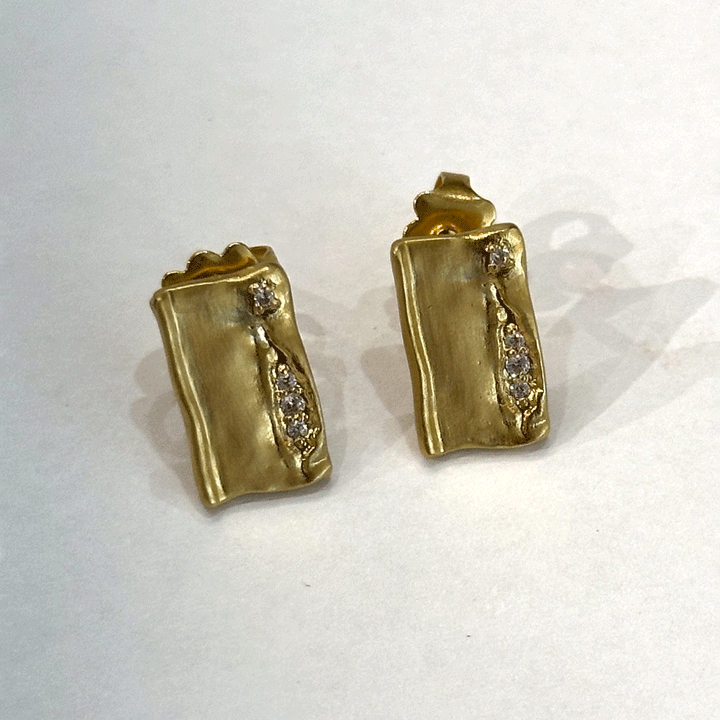 Sissi Plate Studs